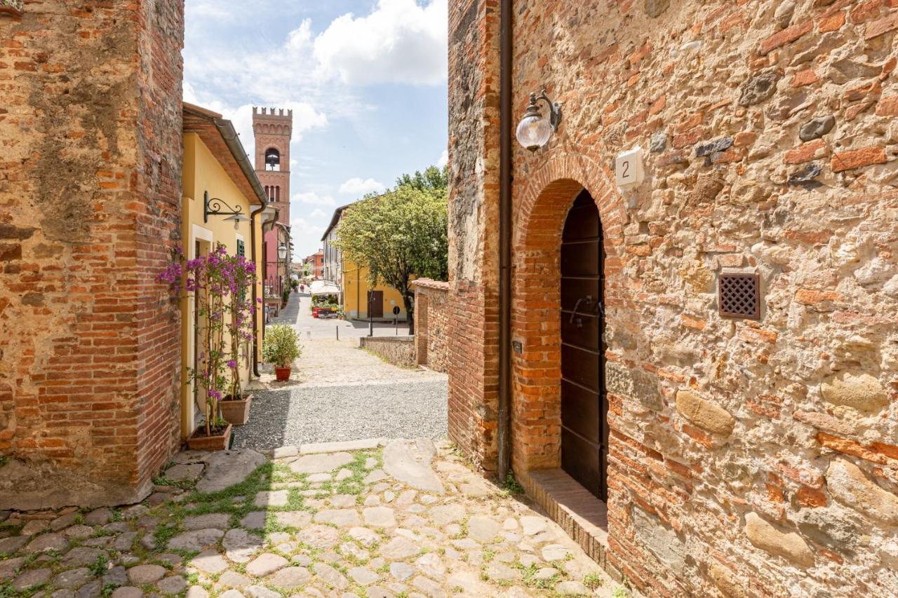 La Casina Di Elisa Villa Montecarlo Buitenkant foto
